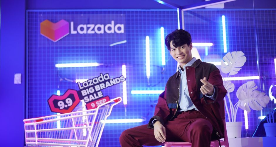 ดาเมจแรงสุด! วิน - เมธวิน ชวนเอฟซีช้อปเพลินในแคมเปญ Lazada 9.9 Big Brands Sale อลังการโปรปังที่สุดแห่งปีที่นักช้อป