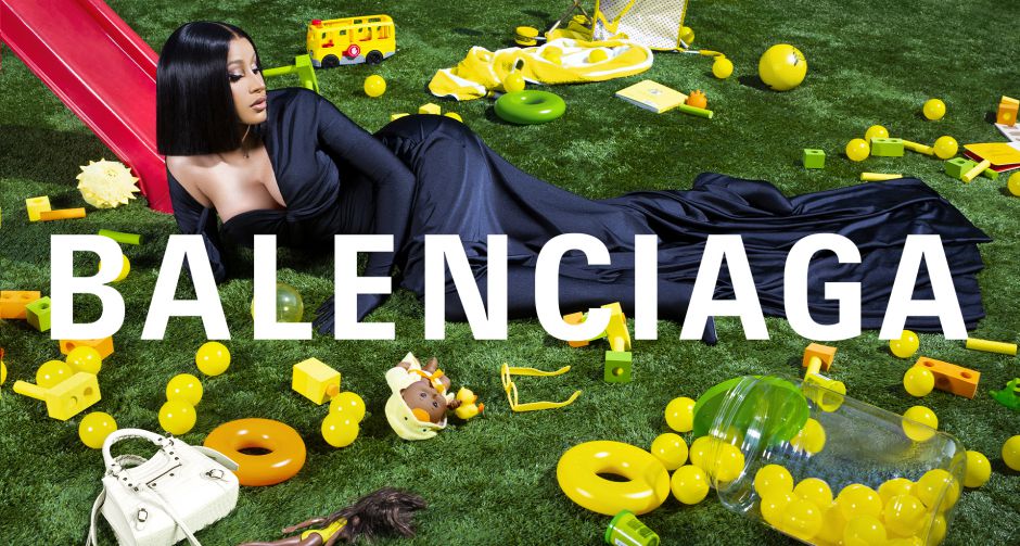 บาเลนเซียกาแคมเปญประจำฤดูหนาวปี 2020 ( BALENCIAGA WINTER 20 CAMPAIGN ) ถูกจำกัดความด้วยการล็อคดาวน์เป็นวงกว้าง 