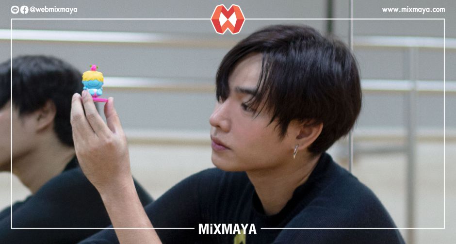 เป๊ก ผลิตโชค สร้างปรากฏการณ์ใหม่กับศิลปินไทยคนแรกที่มีโมเดล  ในรูปแบบกาชาปองเป็นของตัวเอง   