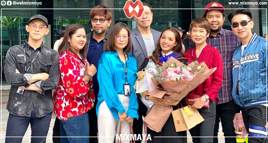 "ยินดีบัณฑิตเกียรตินิยมอันดับ 1 ต้นข้าว อาร์สยาม"