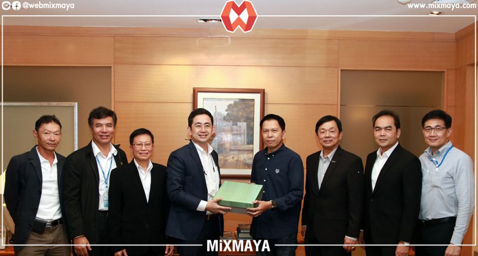 พันธมิตรทางธุรกิจร่วมแสดงความยินดีกับประธานกรรมการกลุ่มมิตรผล
