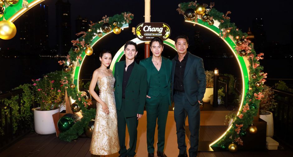 มาวิน ทวีผล - ป้อง ณวัฒน์ ชวนคู่รัก ชิน-ลิลลี่ ฉลองพรีคริสต์มาสงานเปิดกิจกรรม UNVEIL THE MASTERPIECE