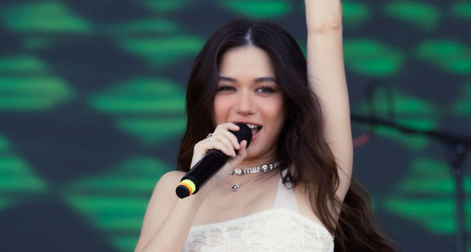 วิโอเลต วอเทียร์ ไลน์อัพศิลปินไทยหนึ่งเดียว ในงานเทศกาลดนตรีระดับโลก Clockenflap 2024