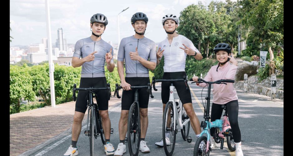 ปั่นยังไงให้ไฟลุก!! LOVE LIKE A BIKE ปั่นไปให้ถึงรัก ปล่อย Pilot แรกเดือดฟินฉ่ำ