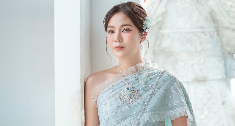 เม นิศาชล เปิดประสบการณ์ใหม่ ใส่ไทยสุดเก๋เที่ยววัดอรุณฯ เรียนรู้อาชีพเปิดร้านเช่าชุดไทย ในรายการ Job Star...กว่าจะเป็น