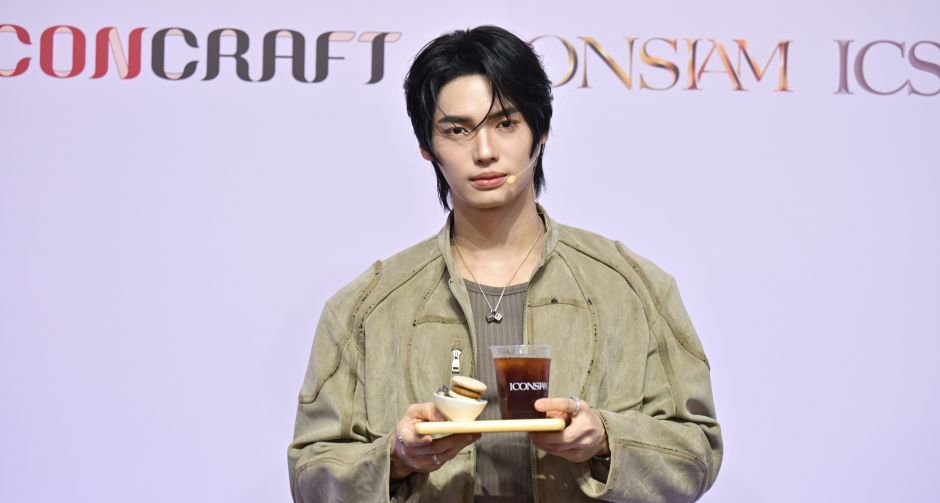 หล่อทะลุช็อต! วิน เมธวิน ครีเอทมาการอง Souri สุดพิเศษ ทานคู่กับกาแฟ ให้แฟนคลับฟินในงาน ICONIC CRAFT COFFEE EXPO 2025