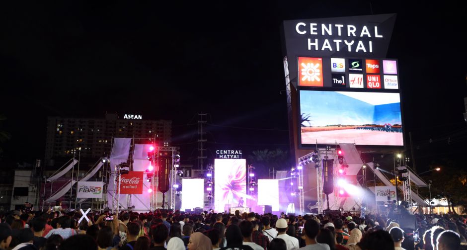 เปิดพิกัด 13 แลนด์มาร์กเคานต์ดาวน์ยิ่งใหญ่ ศูนย์การค้าเซ็นทรัลทั่วไทย อลังการพลุกว่าแสนนัด ฟรีคอนเสิร์ตกว่า 500 ศิลปิน