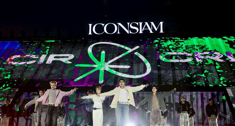 URBOYTJ - ปอร์เช่ ศิวกร - DJ Paul Sirisant ชวนแดนซ์ข้ามปี ริมเจ้าพระยา ในงาน Amazing Thailand Countdown 2026 at ICONSIAM