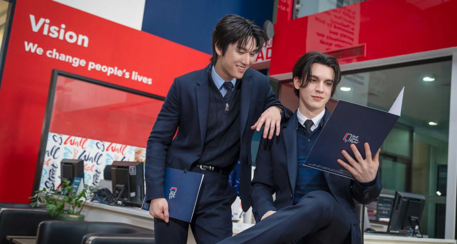 ครั้งแรกของ มอส-แบงค์ ในฐานะ MUSE of Wall Street English ประเทศไทย จับมือ iQIYI นำทีมศิลปินก้าวสู่คอนเทนต์บันเทิง