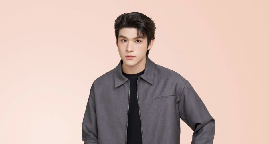 Dyson เปิดตัวสีลิมิเต็ดอิดิชั่น Ceramic Apricot ในไทย ประเทศแรก! ต้อนรับ สกาย วงศ์รวี ขึ้นแท่น Friend of Dyson Beauty