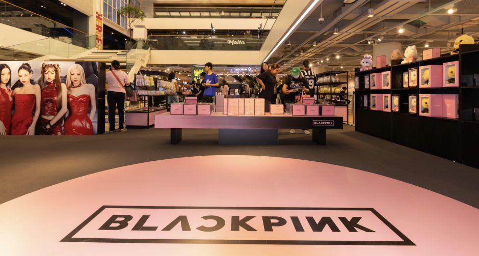 ครั้งแรก! สยามดิสคัฟเวอรี่ ร่วมกับ KPOPMERCH มอบความสุขให้ BLINK ไทย กับ BLACKPINK DEADLINE OFFICIAL POP-UP IN BANGKOK