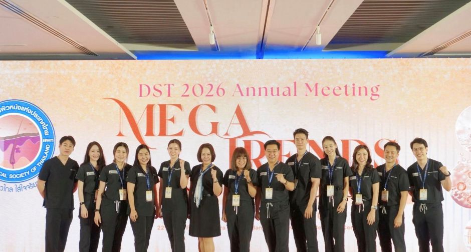 หมอเบนซ์ Grow & Glow ขึ้นเวที DST 2026 แนะแนวคิด การปลูกผมที่ยั่งยืน