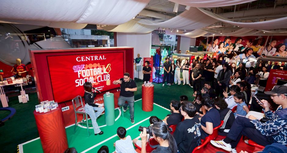 เปิดโลก Football Trading Cards สุดเอ็กซ์คลูซีฟ! บรรยากาศกิจกรรม Football Trading Cards & Rare Collectibles Talk