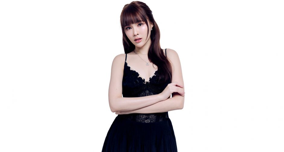 เปิดโปรไฟล์ ออม ปุณยวีร์ จากกัปตันไอดอลหน้าหวาน สู่ ม่านฝัน ใน Buy My Boss
