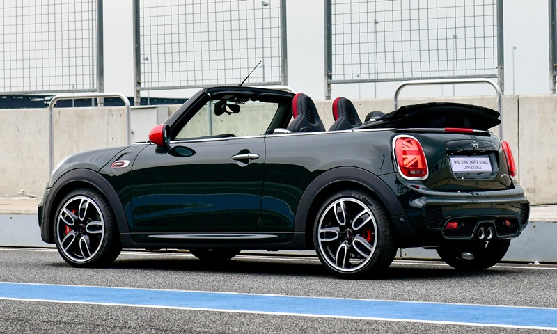 MINI JCW Convertible 2018