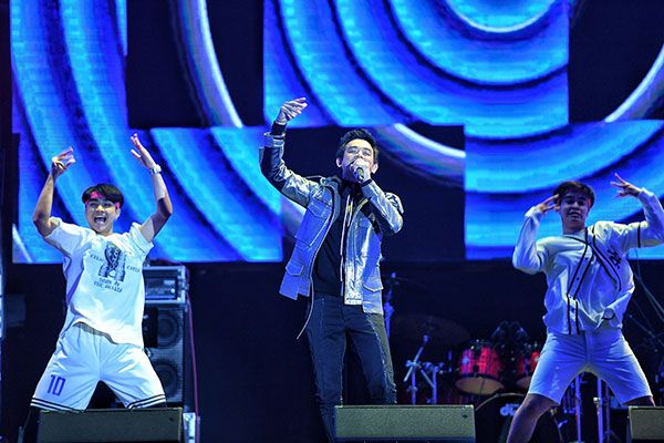 “ทาทา” แท็กทีม “มอส” ย้อนวันวาน สนุกจุใจบนเวที