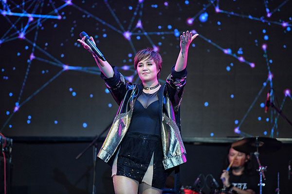 “ทาทา” แท็กทีม “มอส” ย้อนวันวาน สนุกจุใจบนเวที