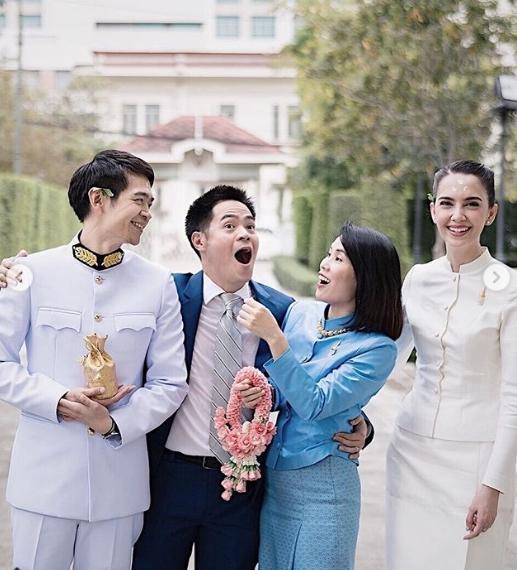 "ซาร่า-เอ็ม" เข้าพิธีสมรสพระราชทาน เตรียมจัดงานฉลองในต้นปีหน้า